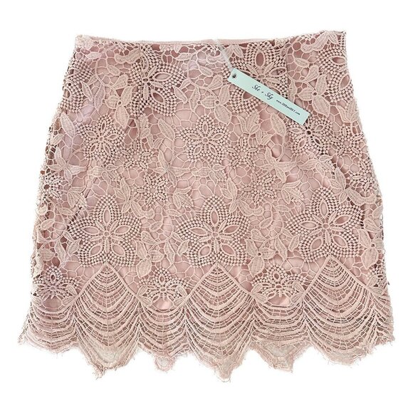 SHE + SKY Blush Scalloped Lace Mini Skirt - Size Large - Picture 1 of 2